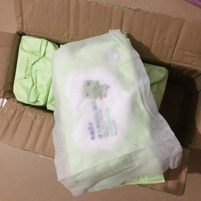 L'abitudine bagnata delle strofinate del bambino organico della pelle sensibile di stile del fumetto ha imballato 1 a 100pc