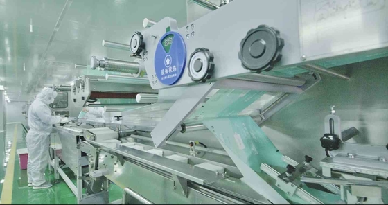 Strofinate bagnate di 99% dell'acqua del bambino di bambù biodegradabile organico della fibra per pelle sensibile