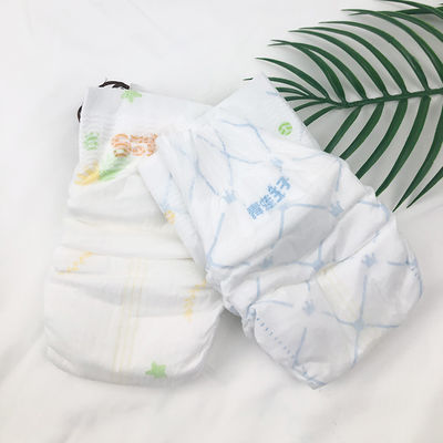 Nuova fabbrica eliminabile neonata venente dei pannolini del bambino in Cina