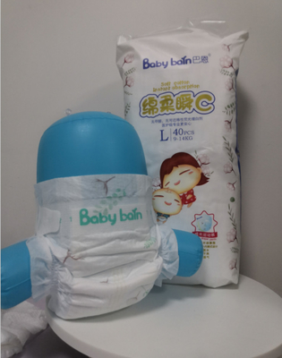 I pantaloni eccellenti comodi molli ecologici del bambino di addestramento di assorbimento della natura tirano su
