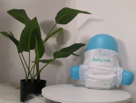 I pantaloni eccellenti comodi molli ecologici del bambino di addestramento di assorbimento della natura tirano su