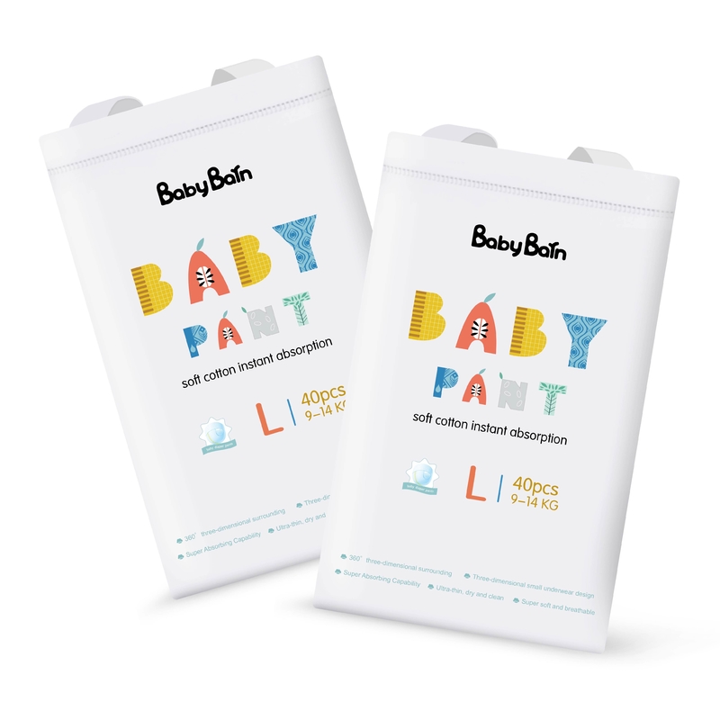 Il pannolino del bambino ansima la grande mutanda eliminabile di addestramento del pannolino del neonato della vita per i bambini